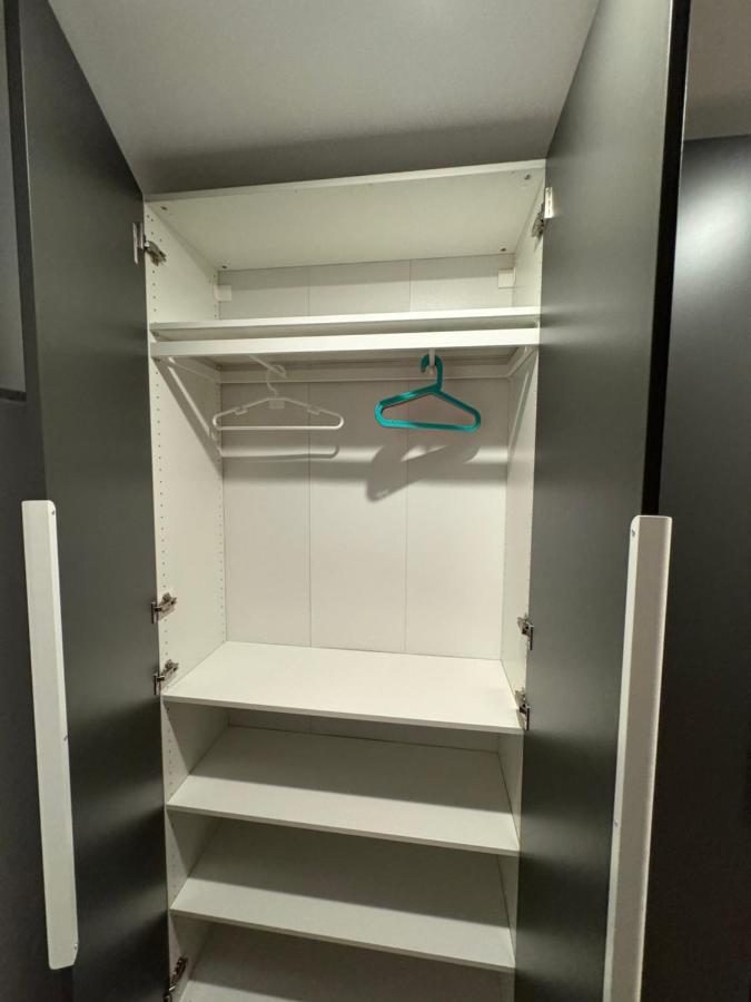 Warm Hotel Apartment Bukares Bagian luar foto