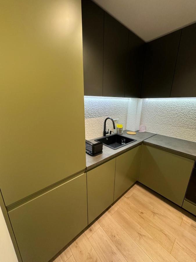 Warm Hotel Apartment Bukares Bagian luar foto