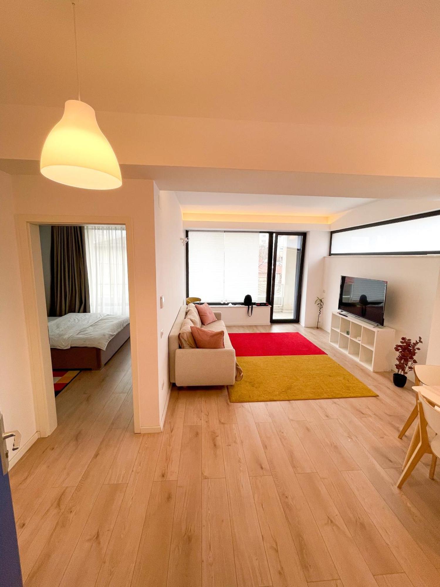Warm Hotel Apartment Bukares Bagian luar foto