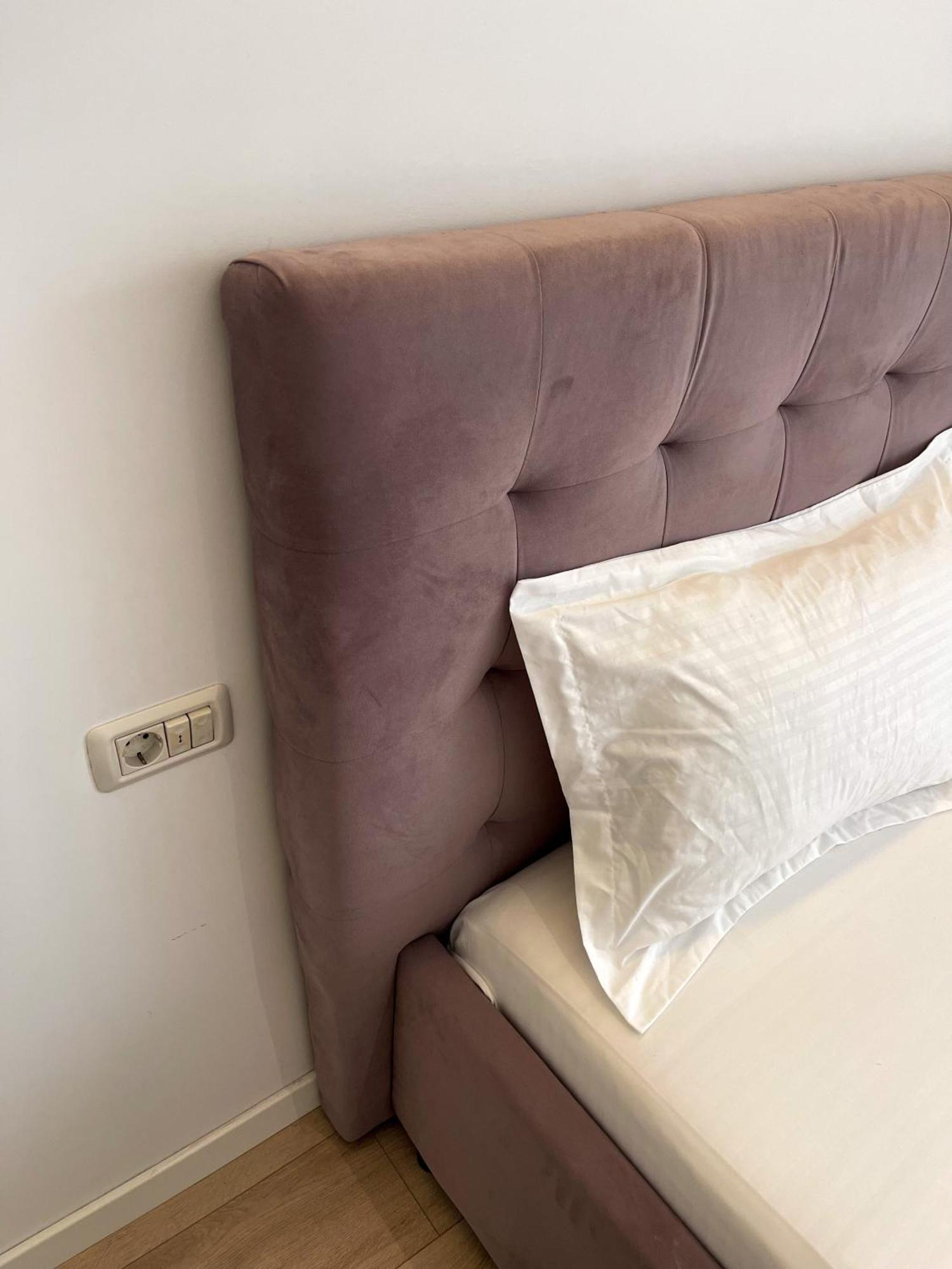 Warm Hotel Apartment Bukares Bagian luar foto